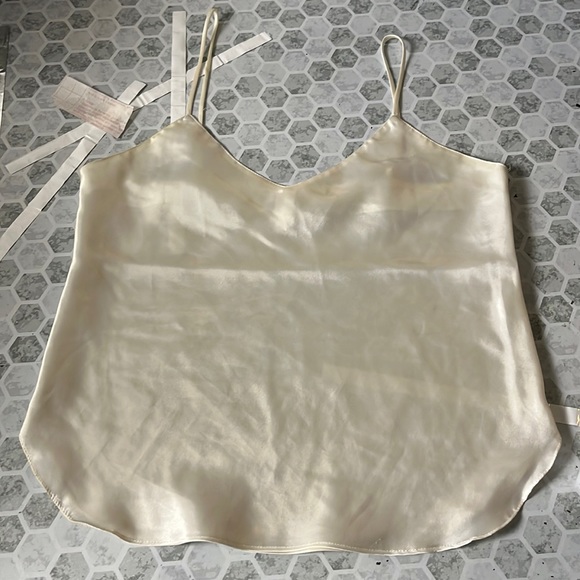 bloomers Tops - Bloomers Small Tank Top Silk Style Top